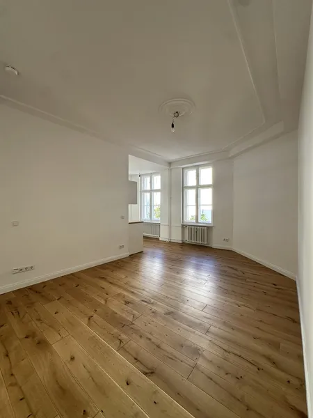 Helles * kleines, saniertes 1-Zimmerapartment * Einbauküche * Zentrale - ruhige Lage in Moabit — photo 1